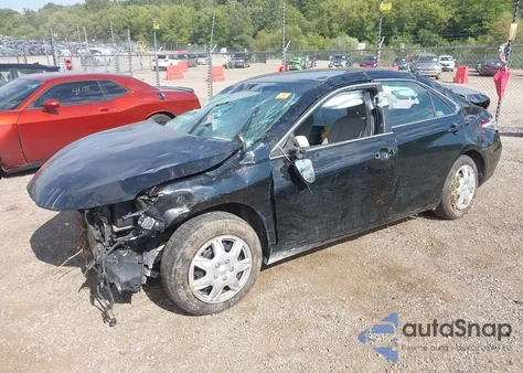 2015 Toyota Camry Le z USA, uszkodzony, nr VIN 4T4BF1FK5FR495403